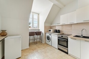 Comfort Studio Suite, 1 Double Bed with Sofa bed, Bathtub | Private kitchenette - Old Town & Riverside Brzozowa Apartment by Downtown Apartments (Warsaw)