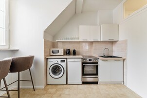 Comfort Studio Suite, 1 Double Bed with Sofa bed, Bathtub | Private kitchenette