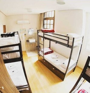 Blackout curtains, iron/ironing board, free WiFi - PORTO ALEGRE HOSTEL BOUTIQUE (Porto Alegre)