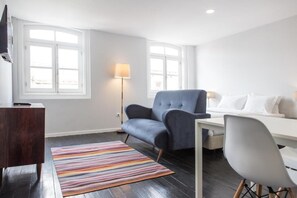 Classic Studio, City View