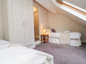 2 bedrooms, individually decorated, individually furnished, free WiFi - Victoria Wood View (Hebden Bridge)