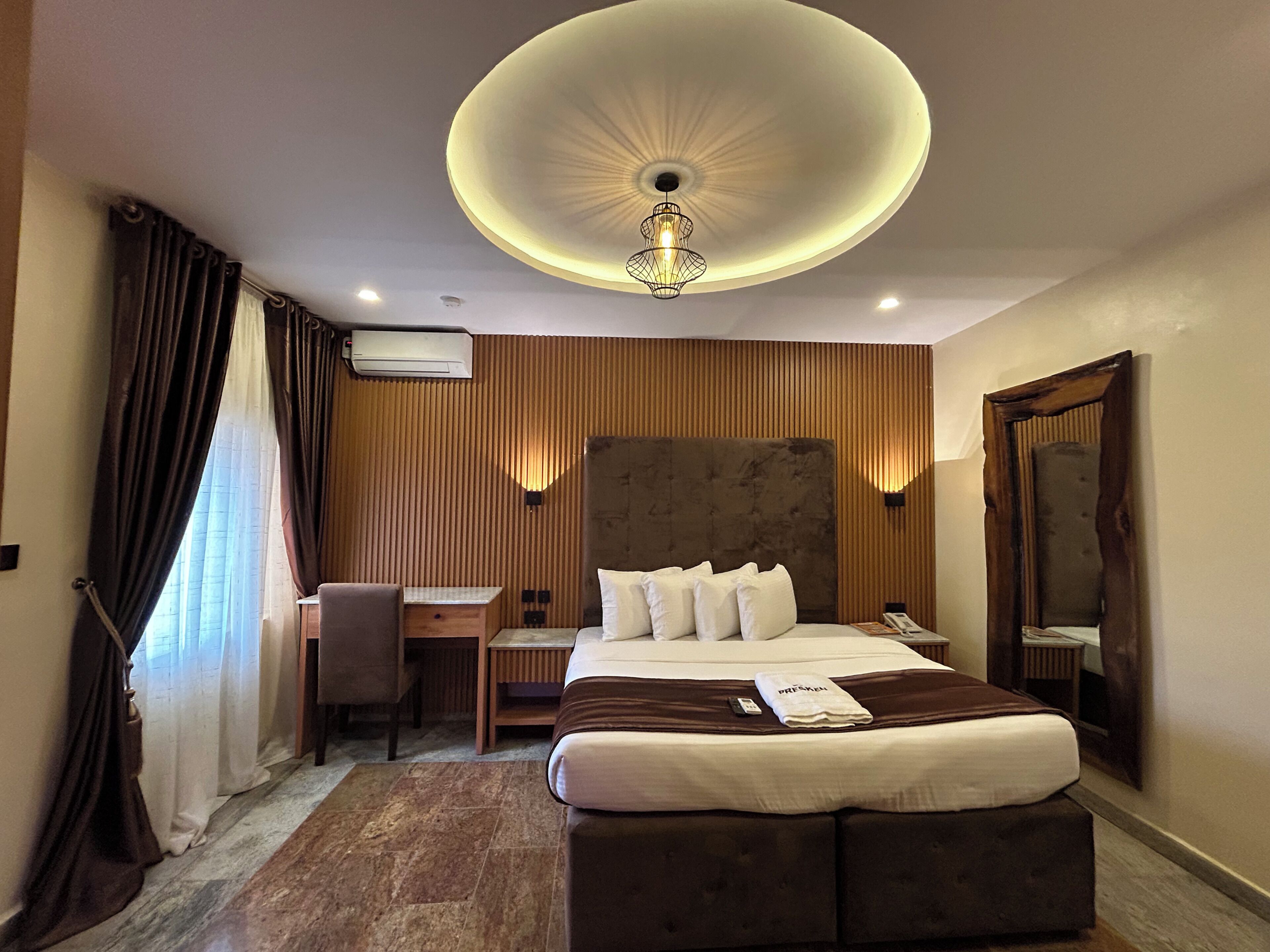 Economy Single Room | Desk, laptop workspace, free WiFi