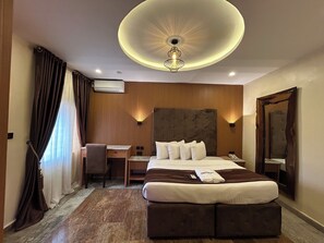 Desk, laptop workspace, free WiFi - Presken Hotels Abuja Jabi (Jabi)