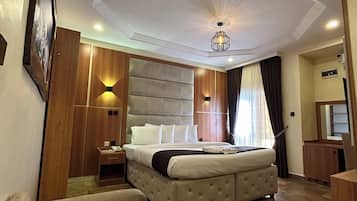 Economy Single Room | Desk, laptop workspace, free WiFi