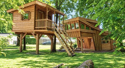Wooden Lodge Victor de Vos | Slapen in een boomhut | Rijen, Brabant