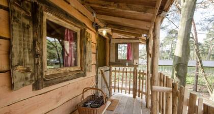 Wooden Lodge Victor de Vos | Slapen in een echte boomhut!