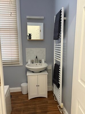 Haartrockner, Handtücher