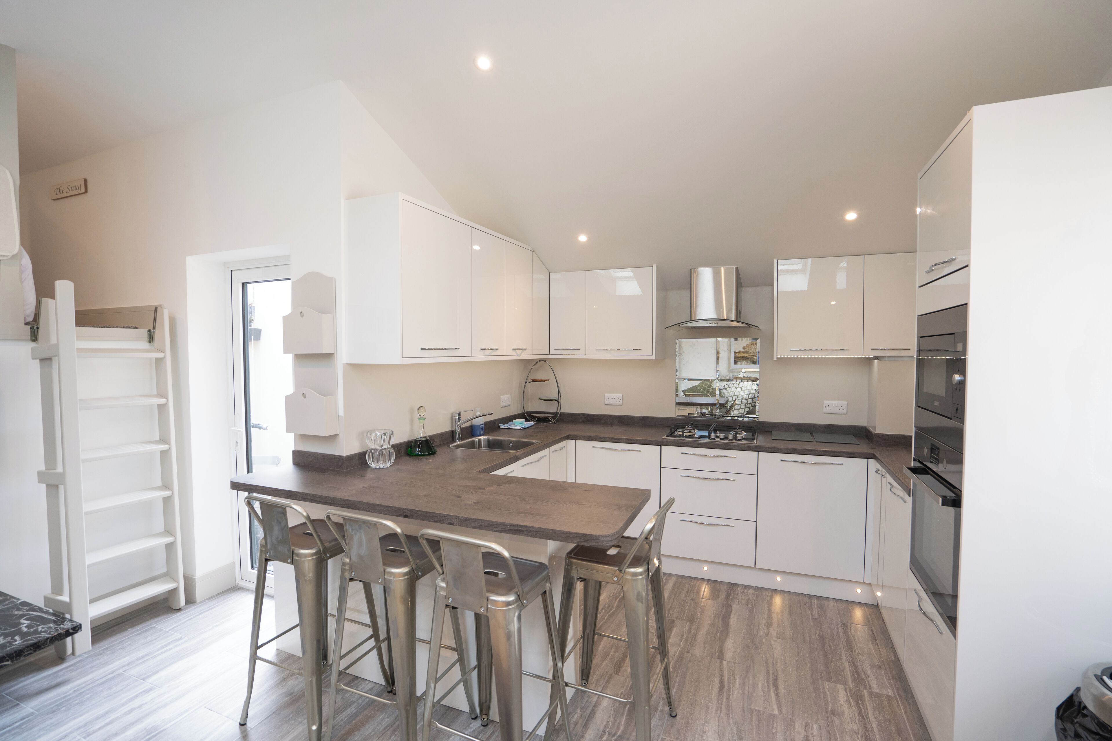 Microwave, oven, dishwasher