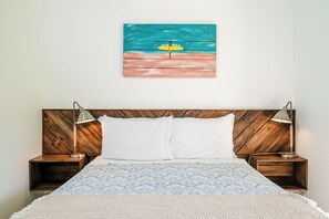 Iron/ironing board, travel crib, WiFi, bed sheets - Buendía Lux - Piña Suite. Retreat to enjoy the natural beauty of Costa Rica. (Potrero Beach, Tempate)