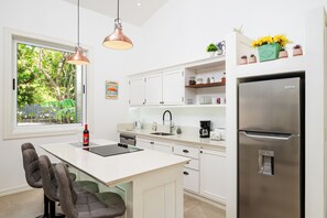 Paper towels - Buendía Lux - Piña Suite. Retreat to enjoy the natural beauty of Costa Rica. (Potrero Beach, Tempate)