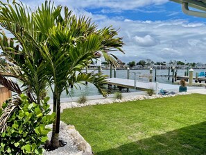 Property grounds - Waterfront Escape - Beach + Golf Cart + Family Memories - Indian Rocks Beach, FL (Indian Rocks Beach)