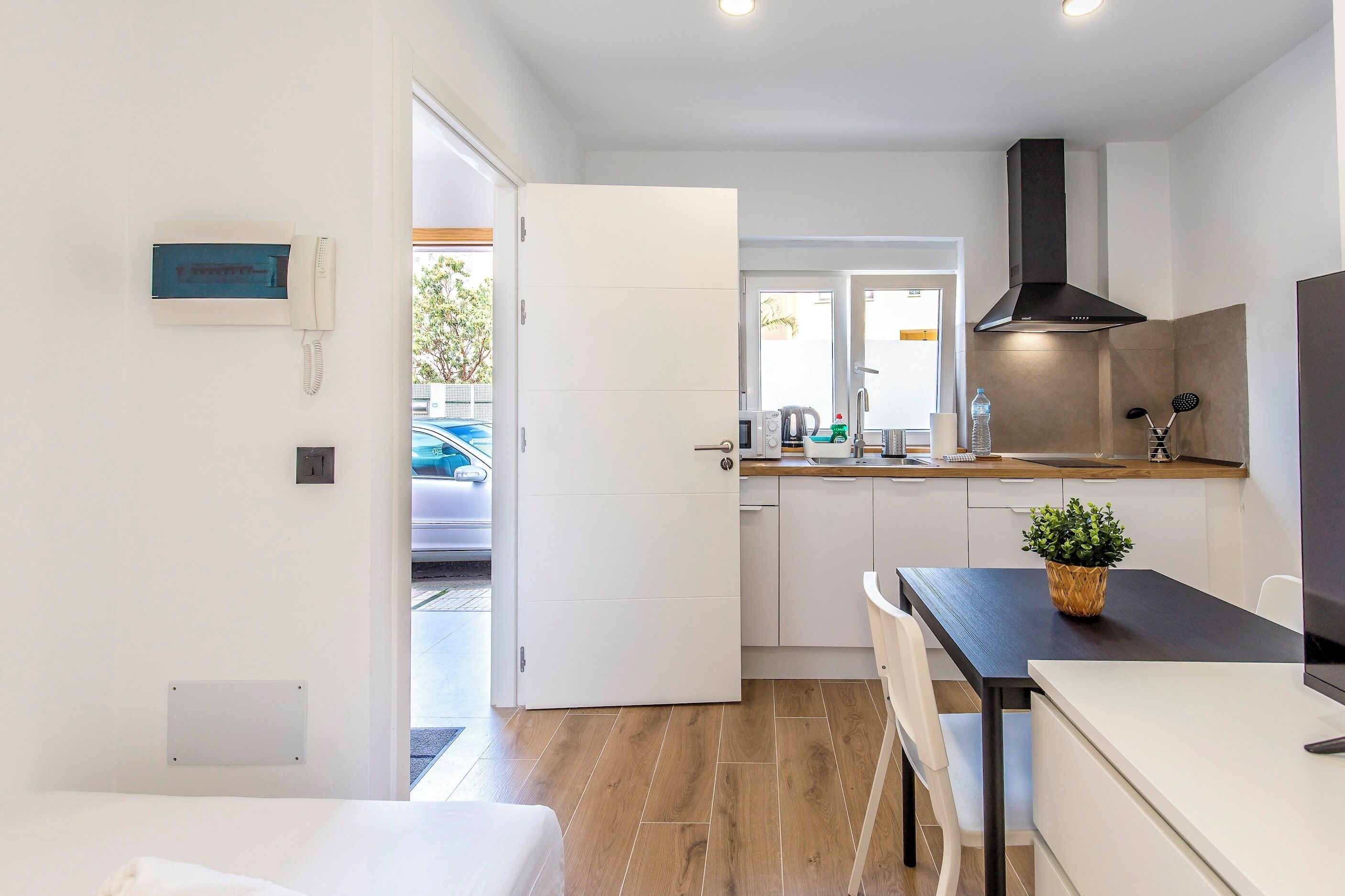 微波炉、炉灶、茶  具/咖啡用具、烤面包机