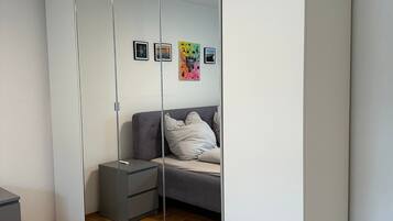 2 sovrum, strykjÀrn/strykbrÀda, wi-fi och sÀngklÀder