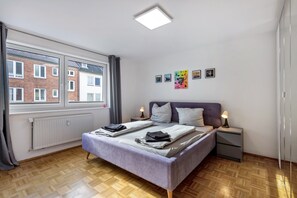 2 chambres, fer et planche à repasser, Wi-Fi, draps fournis