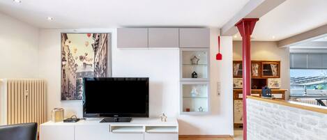 TV