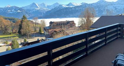 Chalet Heide – Ferienwohnung für 4 mit traumhaftem Alpenblick in Beatenberg
