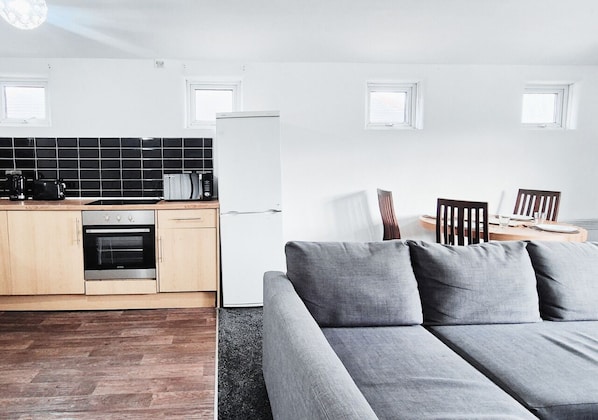 Comfort-Apartment, 2 Schlafzimmer, Nichtraucher | Wohnbereich