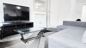 Comfort Apartment, 2 Bedrooms, Non Smoking | Living area