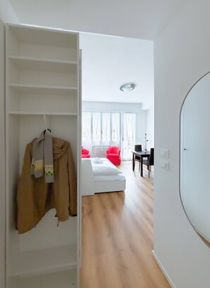 Iron/ironing board, travel cot, WiFi, bed sheets - Casa Sabotino, modern, functional, and cozy (Bologna)