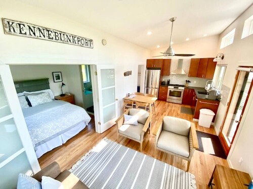 Brookside Bungalow 1.4 miles to Dock Square