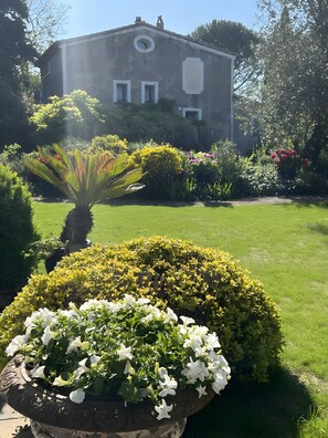 Jardines del alojamiento