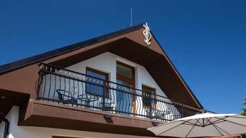 Shared Dormitory, 1 Bedroom | Balcony