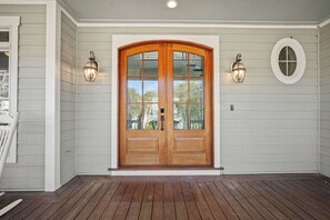 Exterior detail - "Fripp Well Done" - 147 Ocean Creek (Fripp Island)