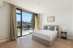 Fer et planche à repasser, accès Internet, draps fournis