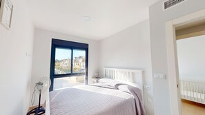 3 makuuhuonetta, ilmainen Wi-Fi, vuodevaatteet