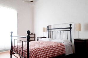 Bed sheets - Vrbo Property (Bacchereto)