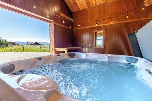 Teton Homestead: Log Cabin on 4 Acres w/ Hot Tub