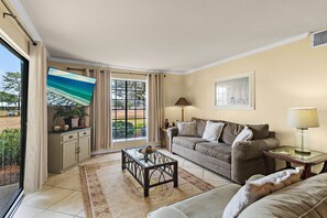 TV - ☀️Golf Course Views | Walk to Beach | Pool | Seascape Golf Villas 4A⛱️ (Miramar Beach)