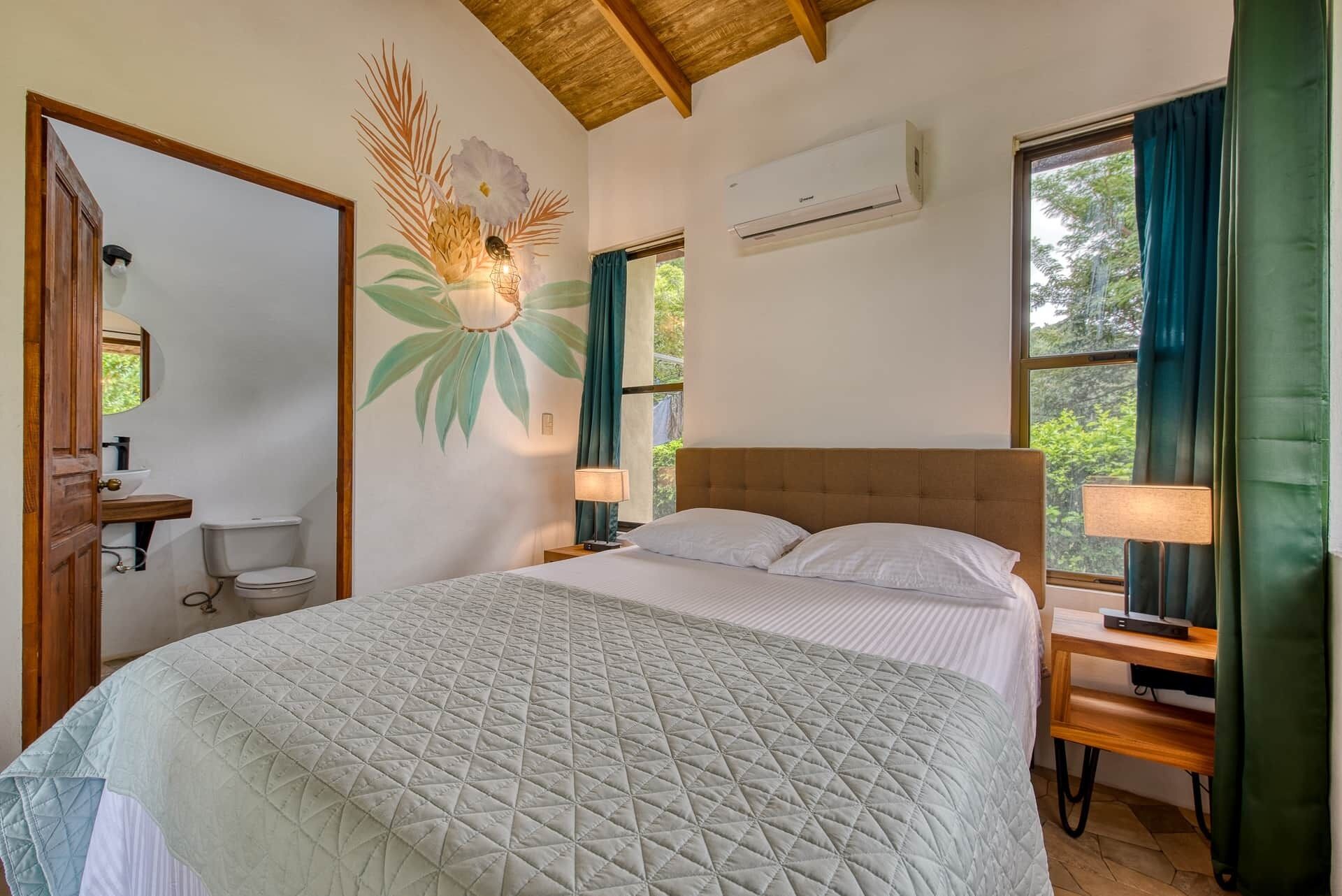 In-room safe, WiFi, bed sheets