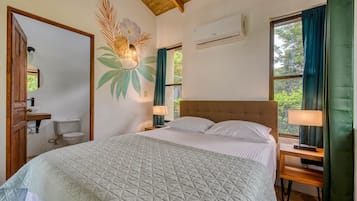 In-room safe, WiFi, bed sheets