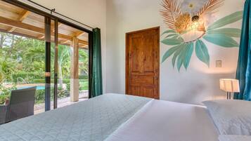 In-room safe, WiFi, bed sheets