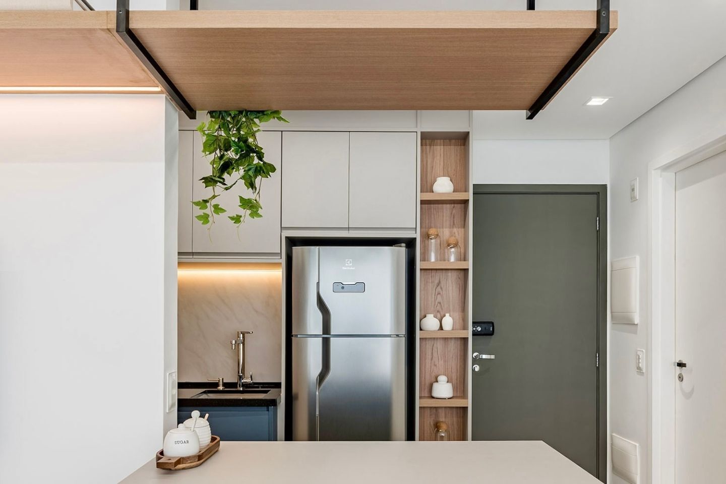 Comfort Apartment, City View | Private kitchen