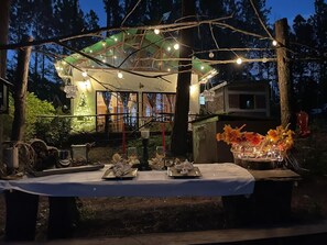 Outdoor dining - Las Cabañas de Yaya  (Juayúa)