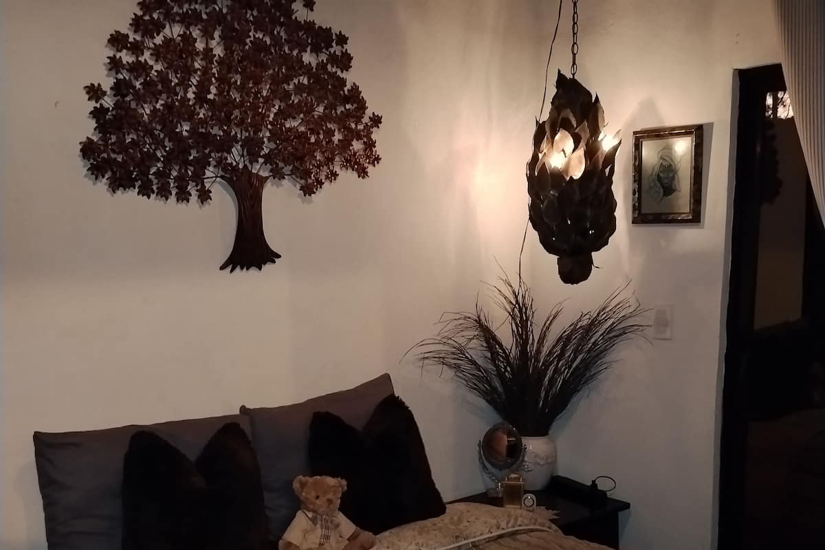 Cottage, Patio, Garden View