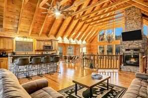 Interior - Luxe Sister Cabins, Sleeps 24, Pool, Hot Tub, Games (Gatlinburg)