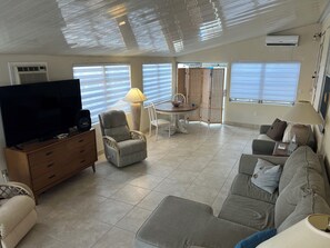 Smart TV, stereo - Casa Cayo! (Key Largo)