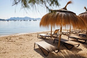 Beach - Joanaina - Three Bedroom Villa, Sleeps 4 (Mallorca)