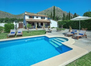 Pool - Joanaina - Three Bedroom Villa, Sleeps 4 (Mallorca)