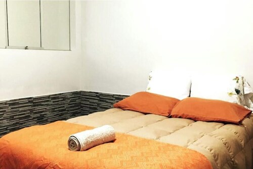 Fenced apartment (additional garage)