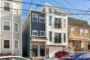 Exterior - 3BR Apt Mins to Bus, Newark Airport, Penn Sta, NYC (Newark)