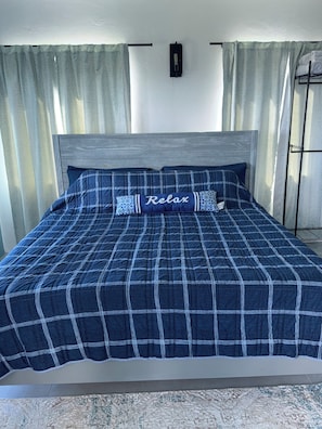 2 quartos, ferros/tábuas de passar roupa, Wi-Fi, roupa de cama