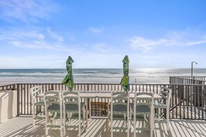 Condo, 1 King Bed (Sand Dollar 501) | Outdoor dining - Sand Dollar 501 (Daytona Beach Shores)