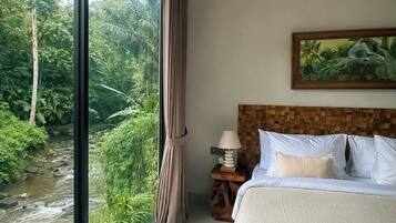 3 quartos, cofres nos quartos, Wi-Fi de cortesia, roupa de cama