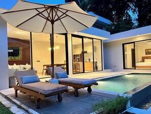 Terrace/patio - 3-bedroom villa in fantastic ubud Bali with cool AC breeze (Bali)