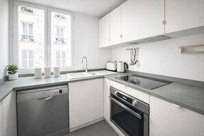 Private kitchen - Appartement au cœur de Montmartre (Paris)