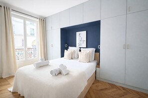 Iron/ironing board, free WiFi - Appartement au cœur de Montmartre (Paris)